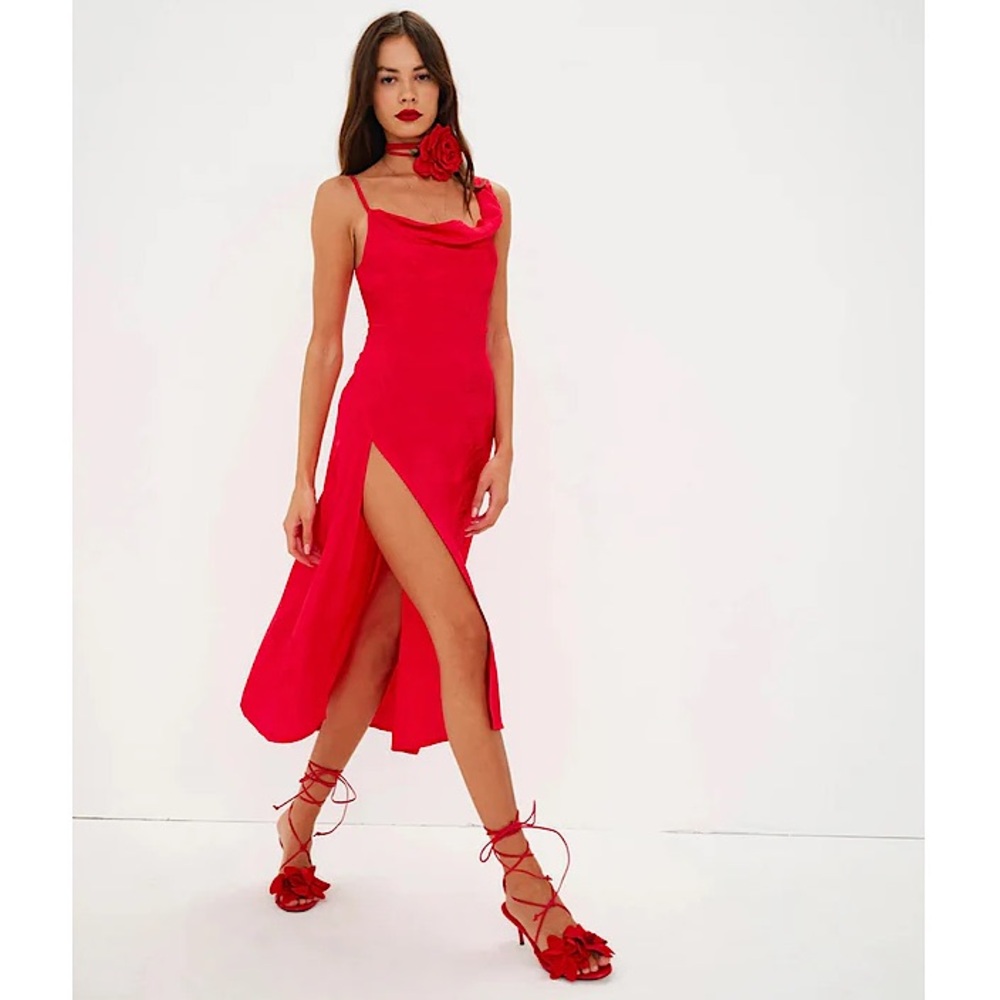 for love ilana midi dress♥️